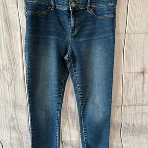 Juicy Couture Cropped Jeans